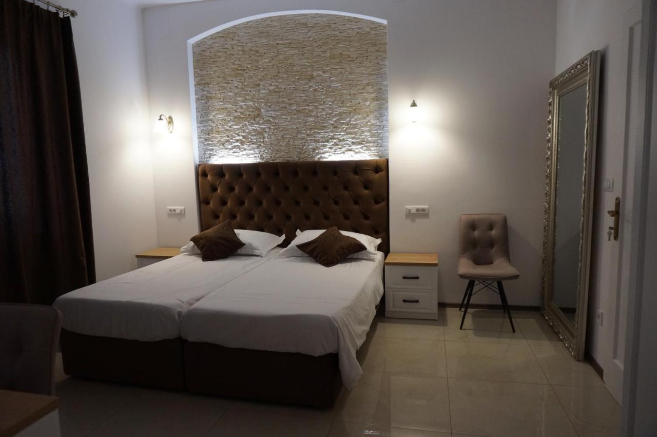 Summer Breeze Luxury Pensjonat 4*